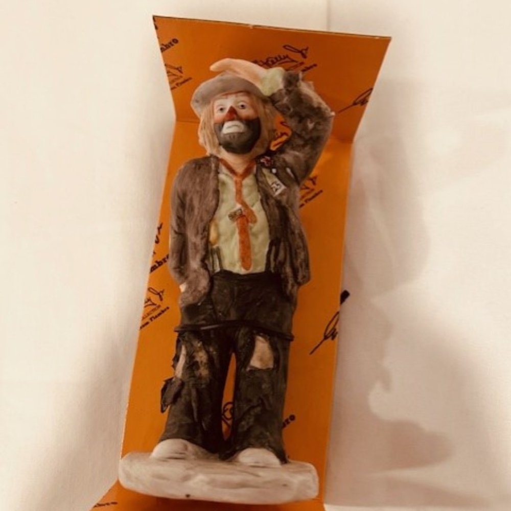 EMMETT KELLY JR FIGURINE CLOWN
